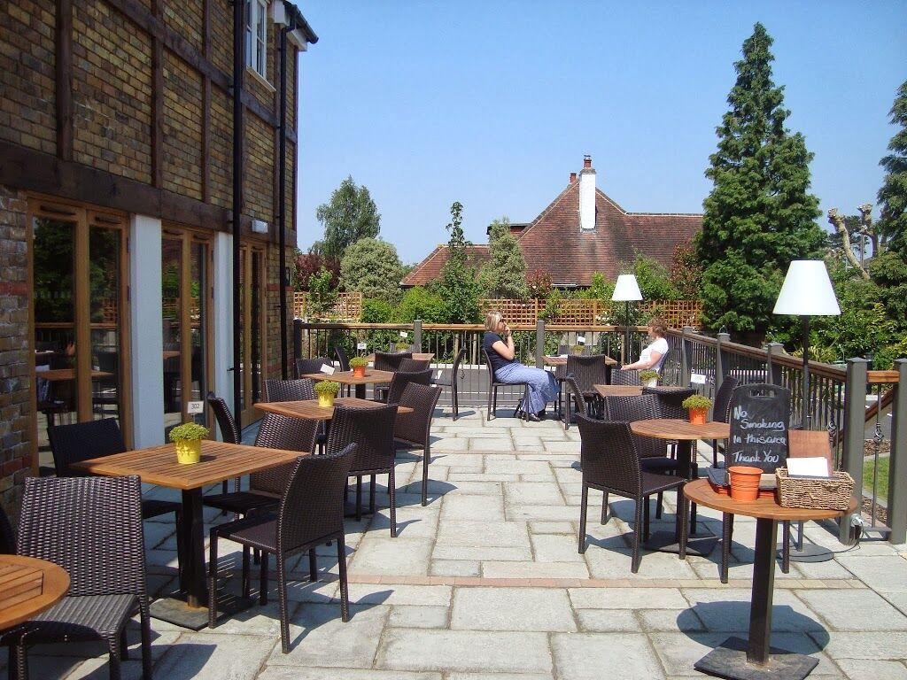 The Foley Hotel Claygate Exterior foto